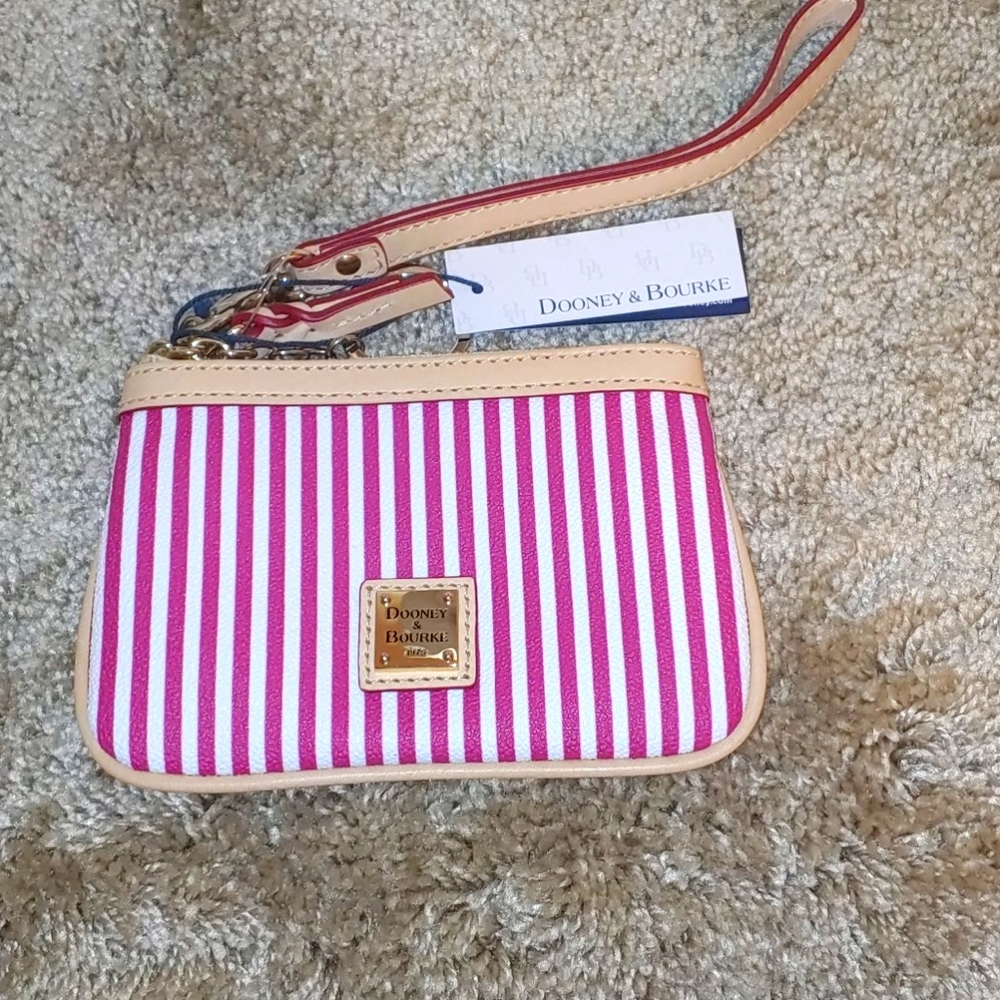 Dooney & Bourke